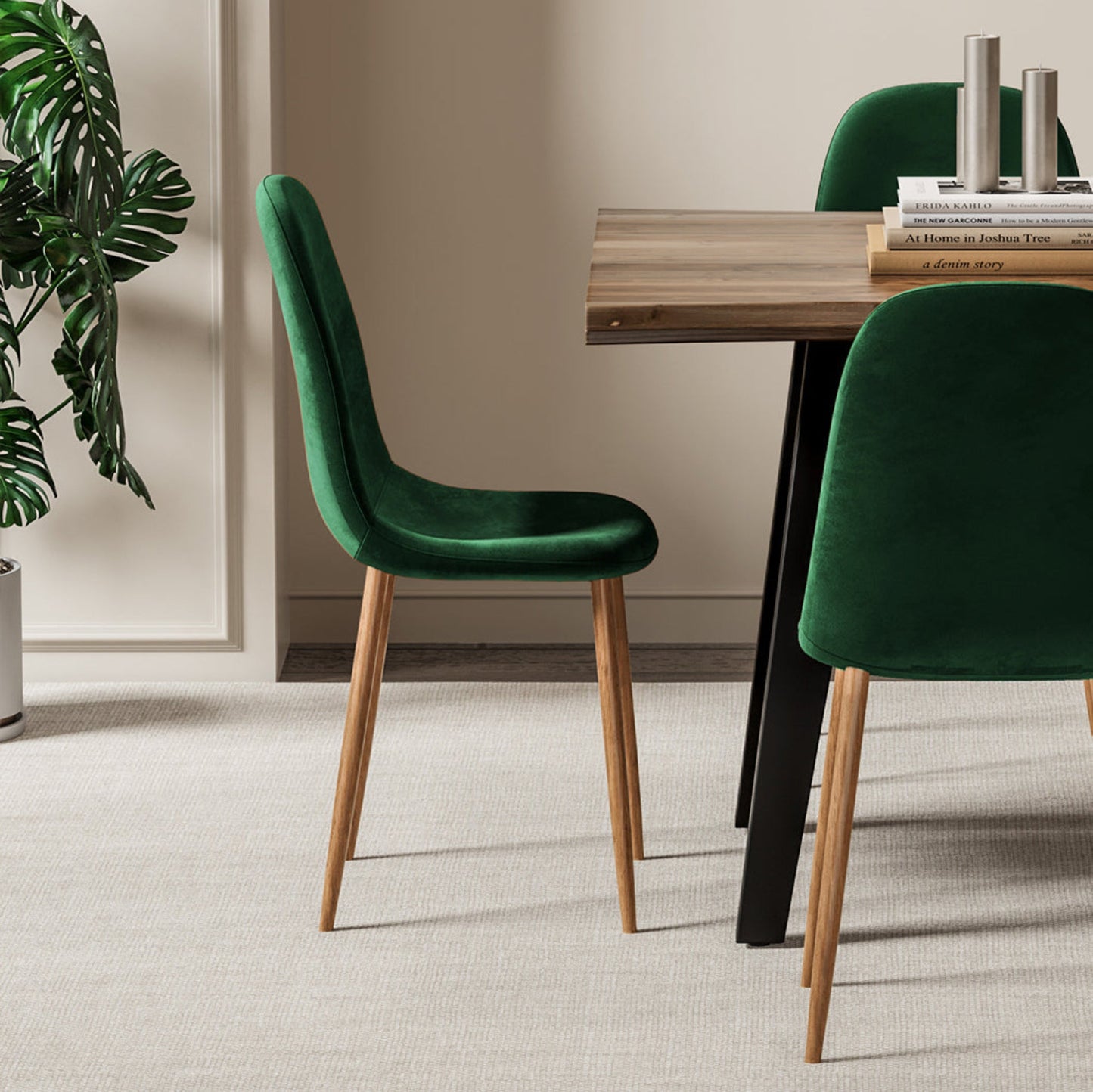 Sedia Sera Velvet con gambe impiallacciate